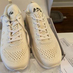 APL women’s tech loom sneakers